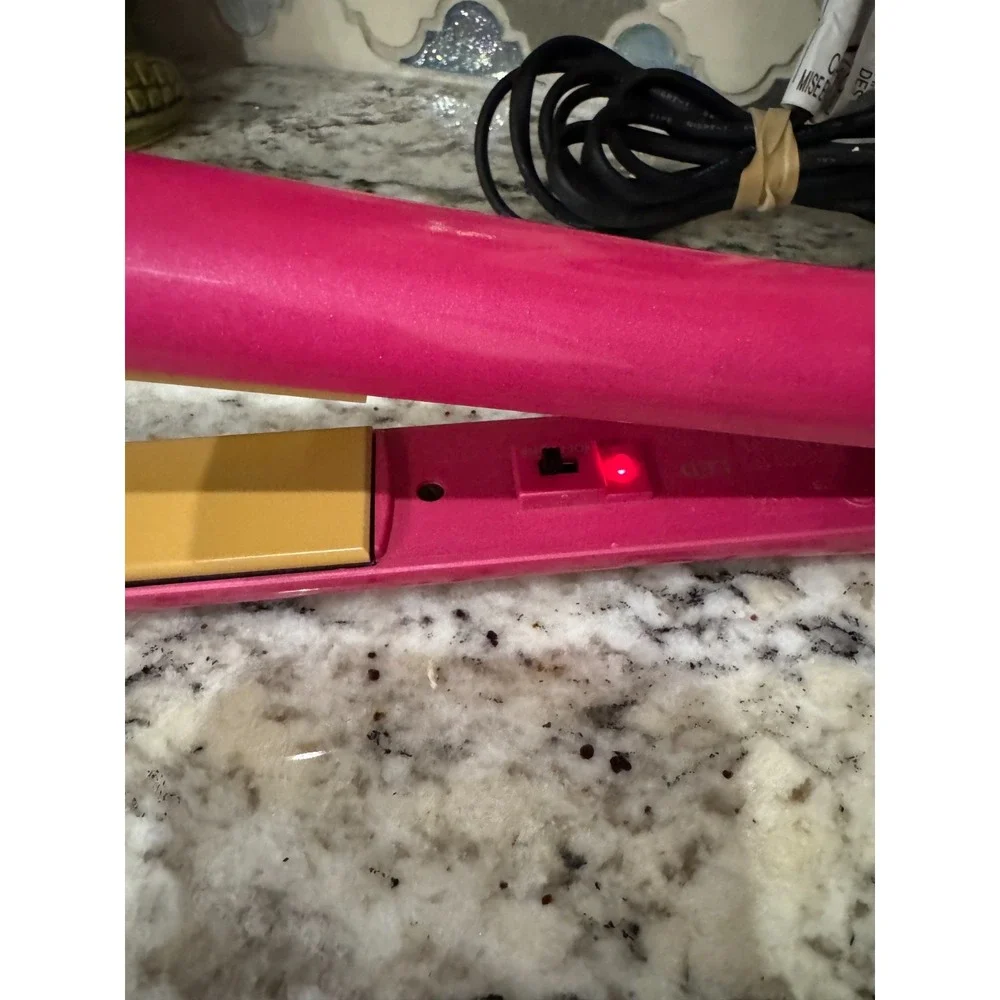 CHI Pink Flat Iron Hair Straightener Pink 1
